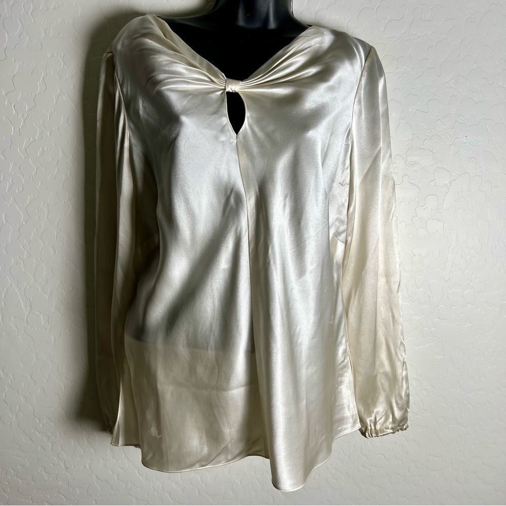 Josephine Chaus 100% Silk Ivory Long Sleeve Neck Twist Cut Out Top 10 M - Picture 5 of 16